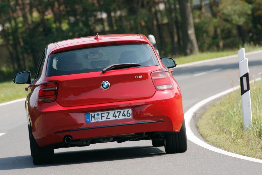  BMW 118i Sport Line 2011 года  (фото 56 из 185)